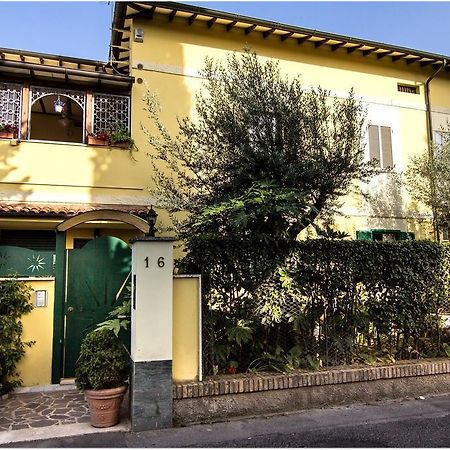 B&B Degli Amici Τσιαμπίνο Εξωτερικό φωτογραφία