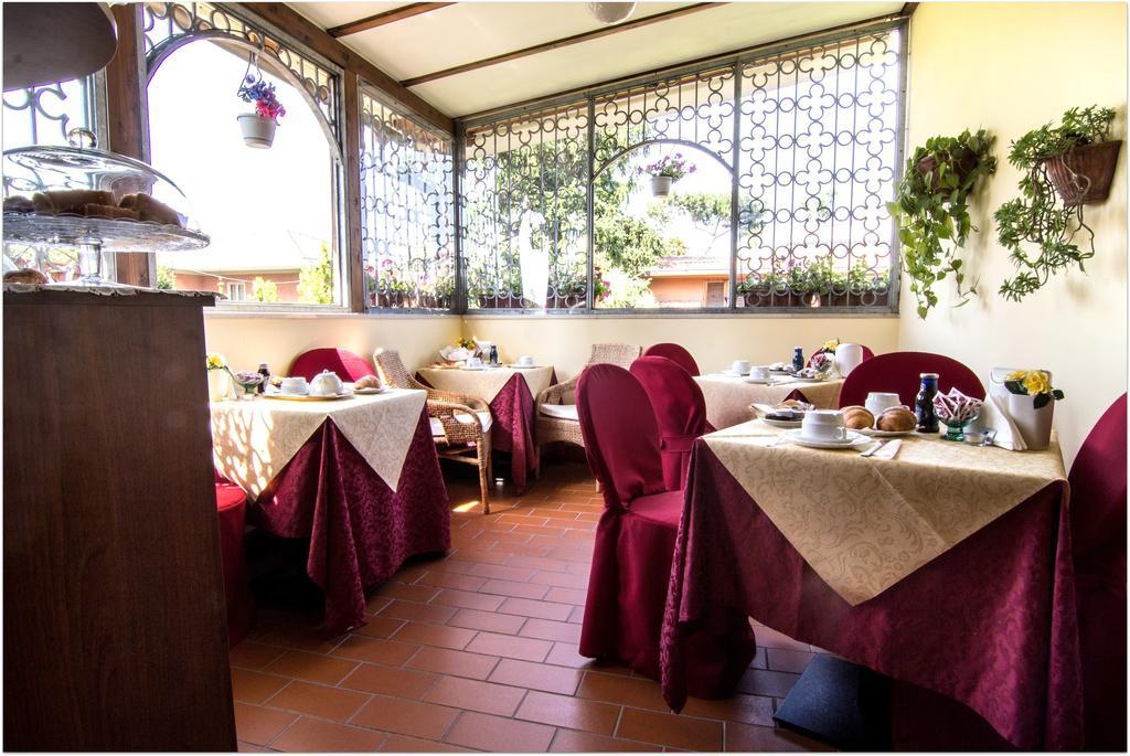 B&B Degli Amici Τσιαμπίνο Εξωτερικό φωτογραφία
